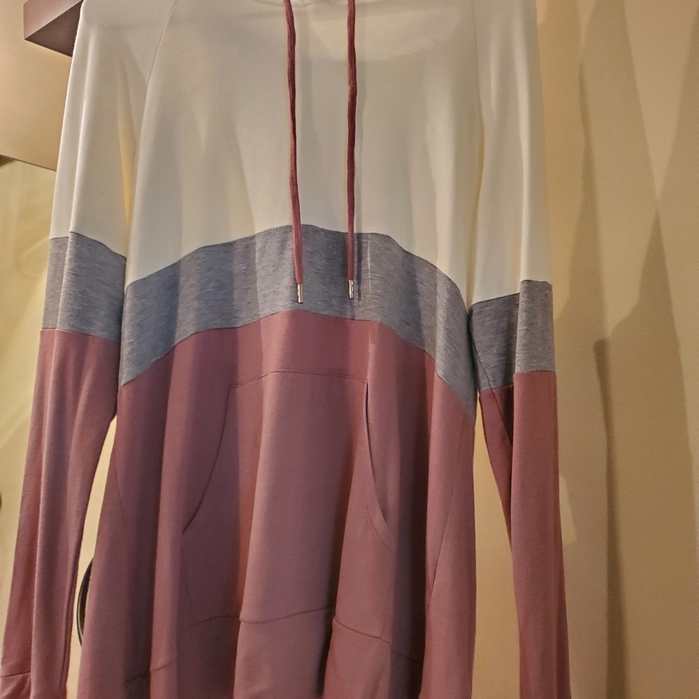 LS Colorblock Hoodie
